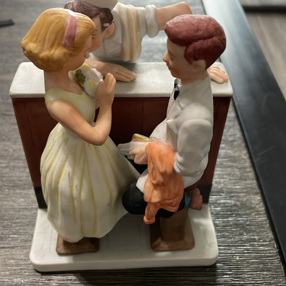 Norman Rockwell After the prom - Picture 2 of 9